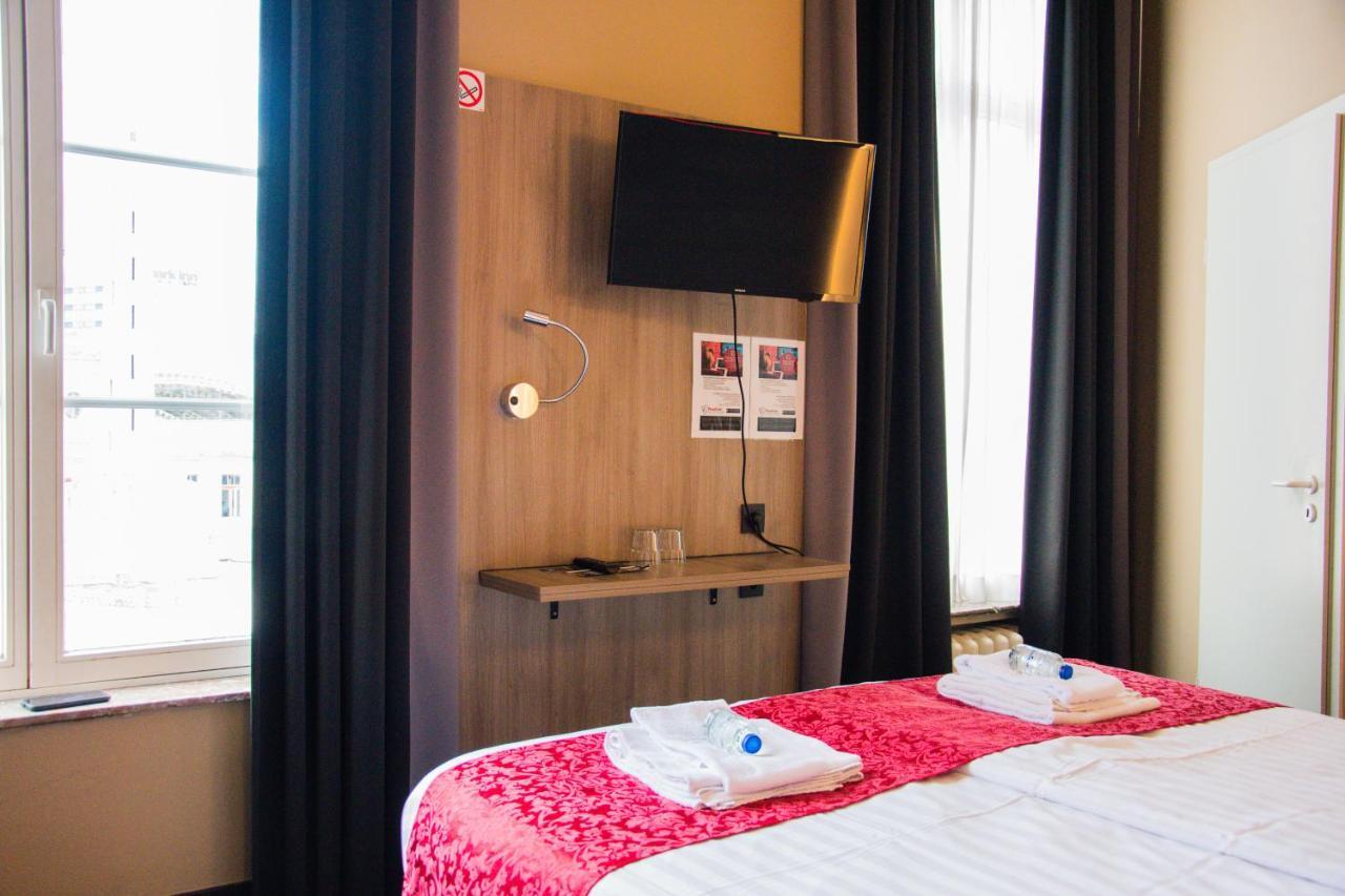 Hotel Industrie Льовен Екстериор снимка