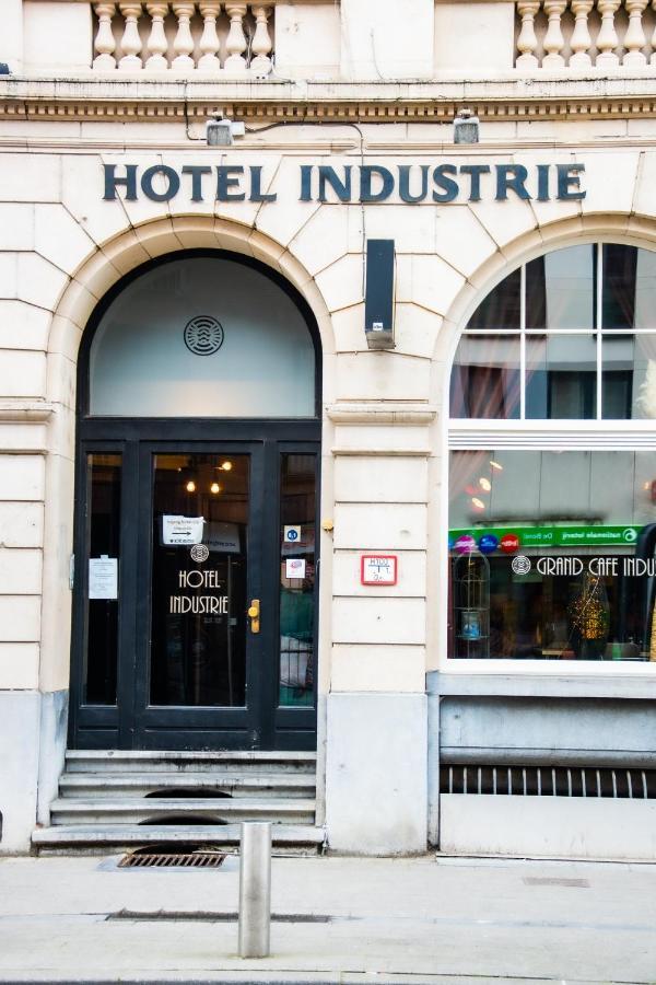 Hotel Industrie Льовен Екстериор снимка